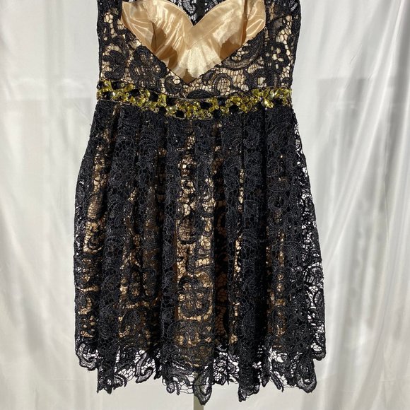 Dress - Dave and Johnny - Picture 4 of 6